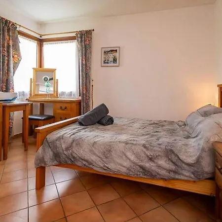 Sleeps 12 With Outdoor Pool * Laroque-des-Albères