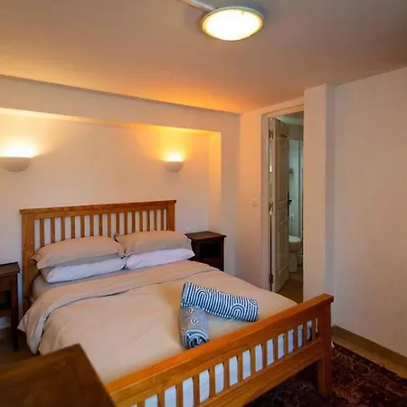 Sleeps 12 With Outdoor Pool Laroque-des-Albères