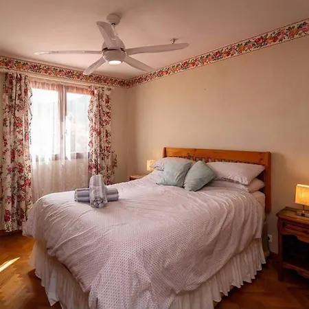 Sleeps 12 With Outdoor Pool * Laroque-des-Albères