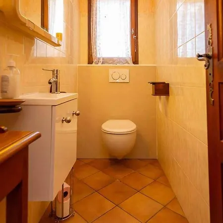 Sleeps 12 With Outdoor Pool * Laroque-des-Albères