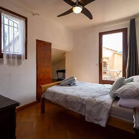 Villa Sleeps 12 With Outdoor Pool *